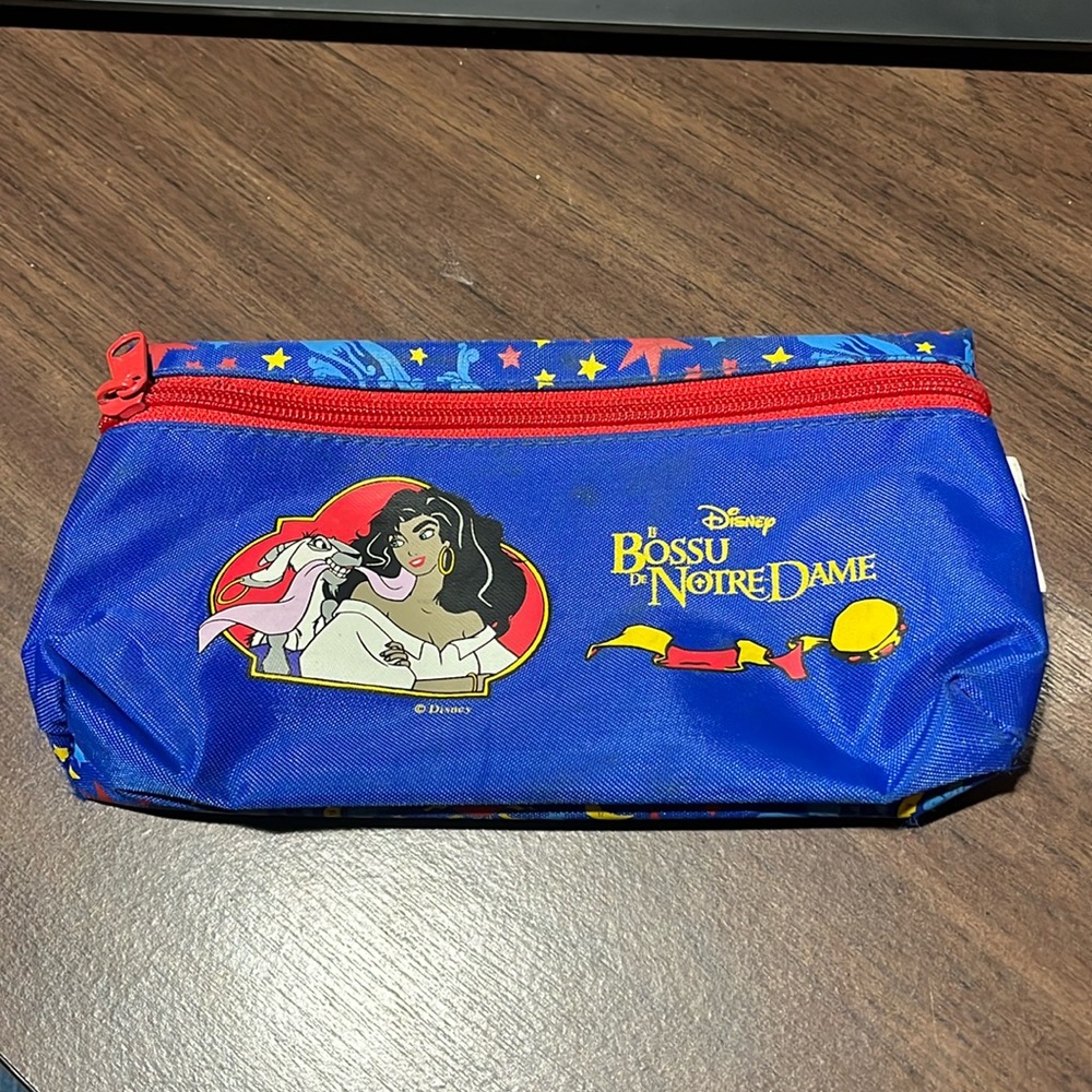 Vintage 90s Le Bossu de Notre Dame Pencil case